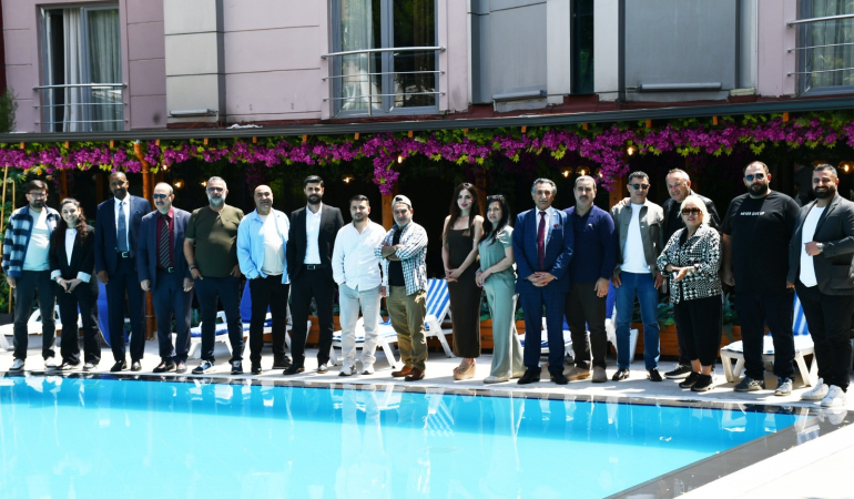 17484556381305647149