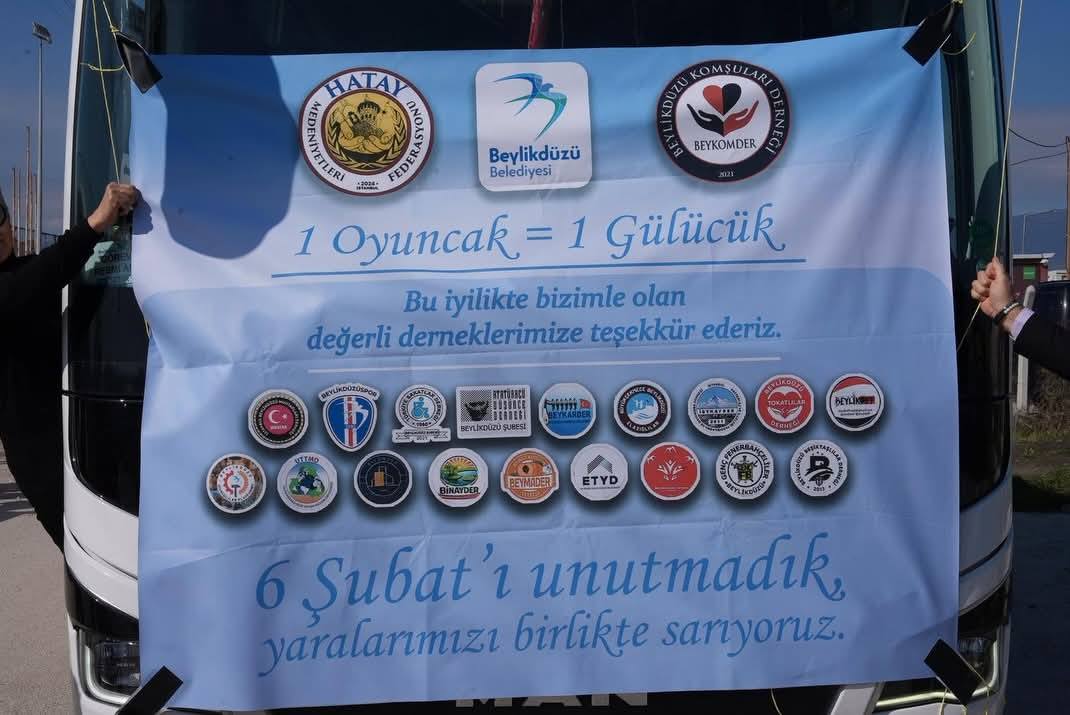 17713640801356561636